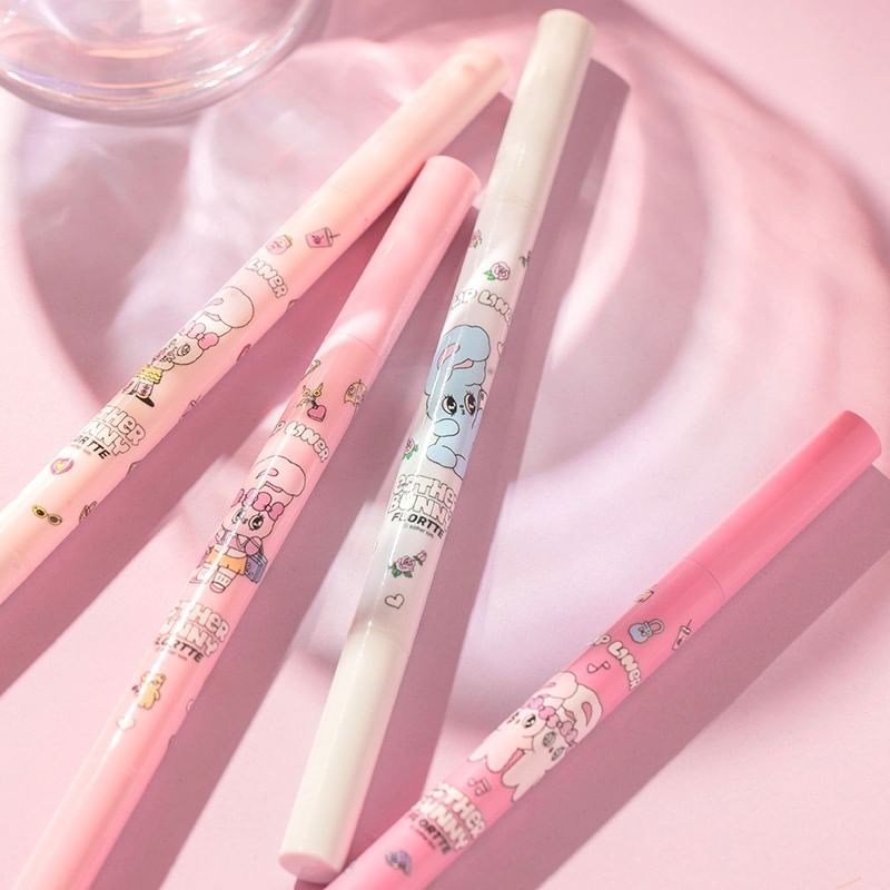 FLORTTE x ESTHER BUNNY Dual-Ended Eyeliner Pencil.