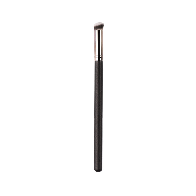 AESTHA Lip Brush + Concealer Brush